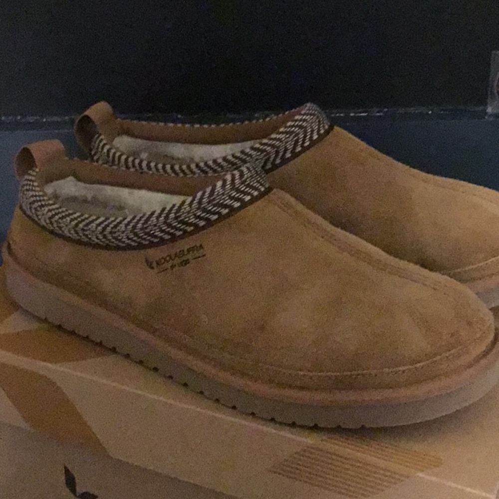 Koolaburra Ugg Tan Suede Slip-On Shoes